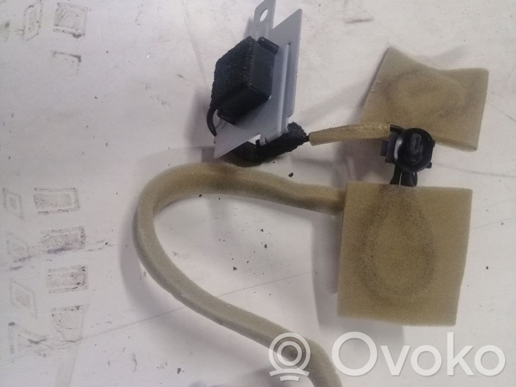 GPS Antenne   GML866DY0,138TYS