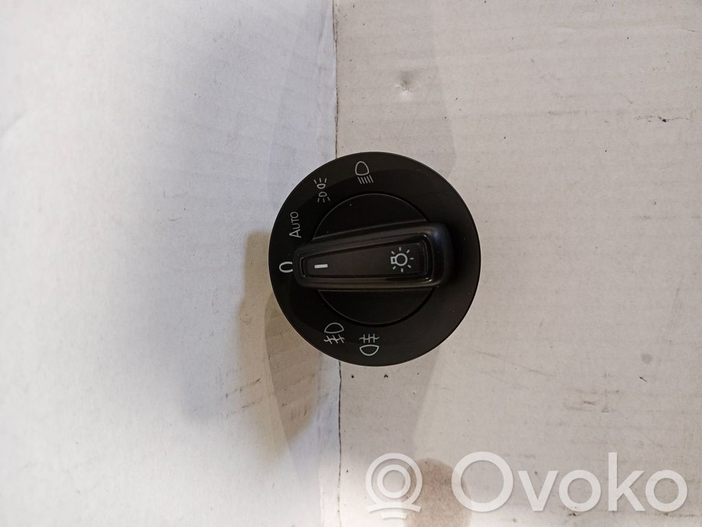 Volkswagen Touran III Light switch 
