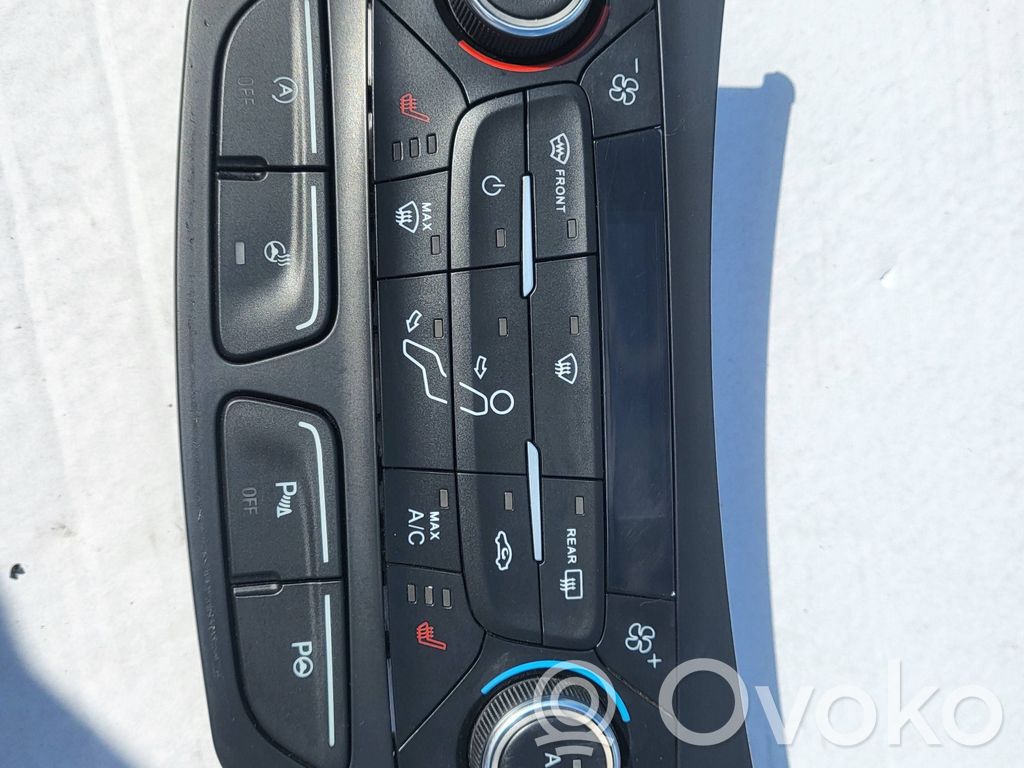 Ford Kuga II Air circulation switch 
