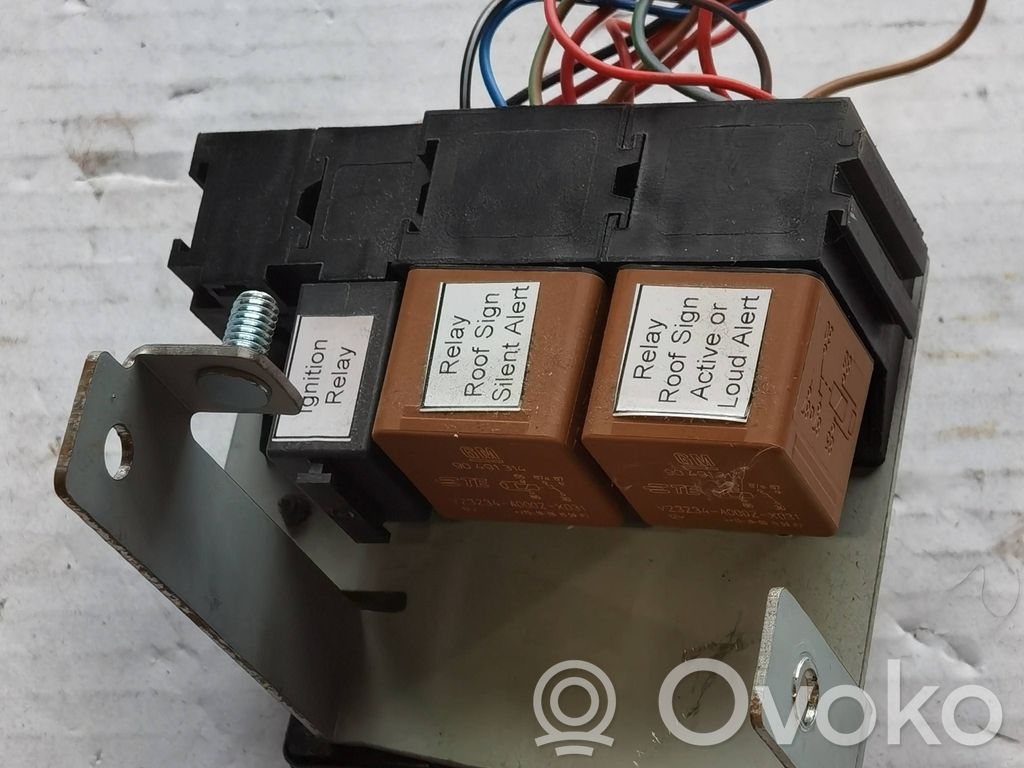 Opel Zafira C Alarm control unit/module 