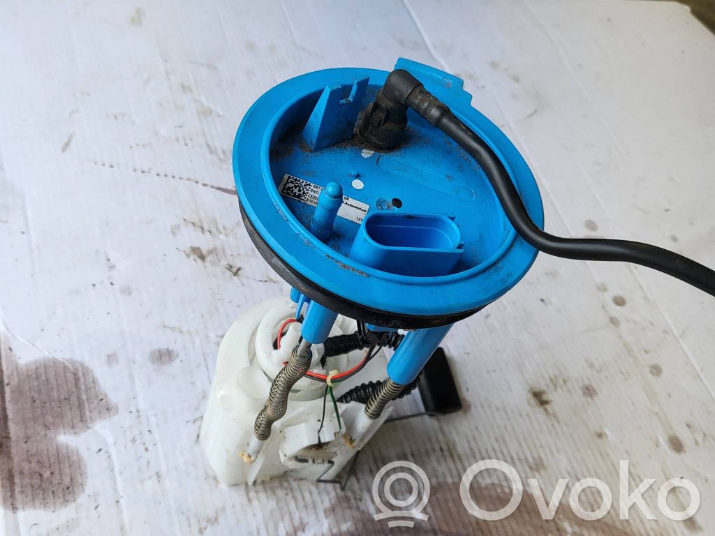 Audi Q3 8U Bomba interna de combustible 