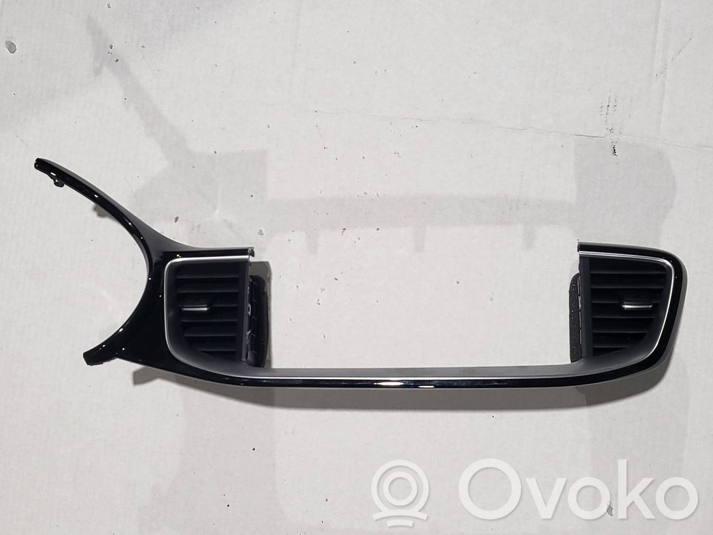 KIA Xceed Moldura protectora de la rejilla de ventilación lateral del panel 