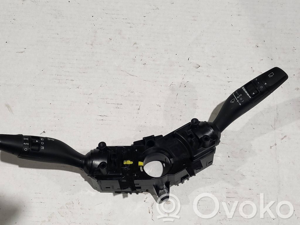 KIA Xceed Wiper turn signal indicator stalk/switch 