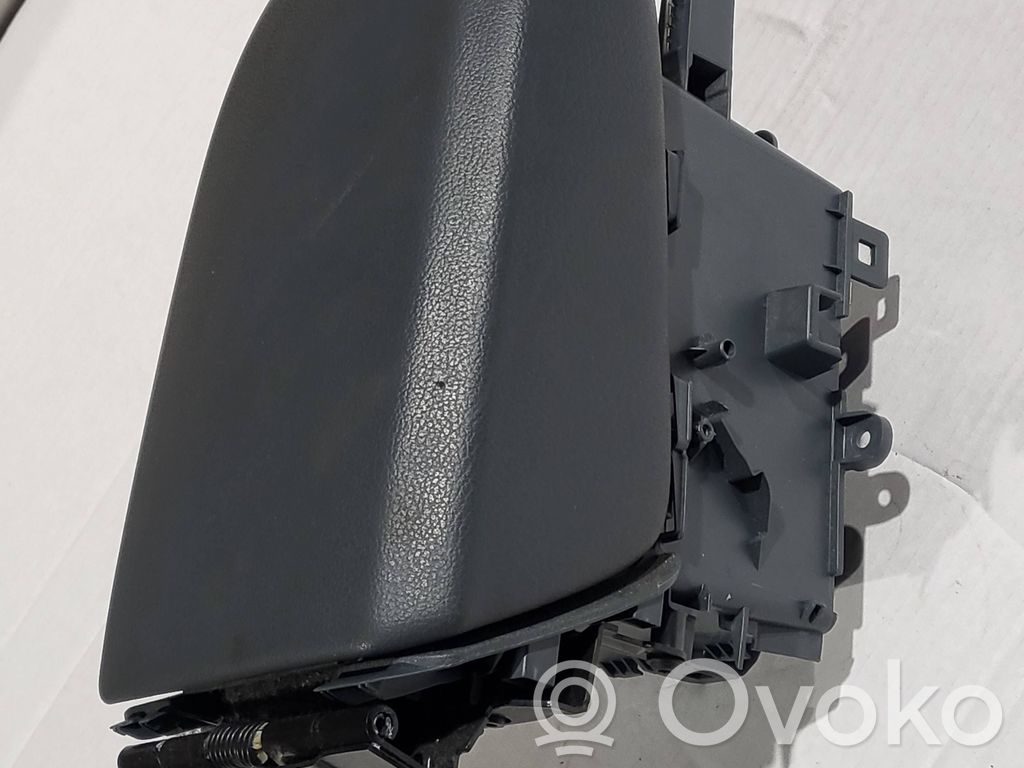 Ford C-MAX II Reposabrazos 