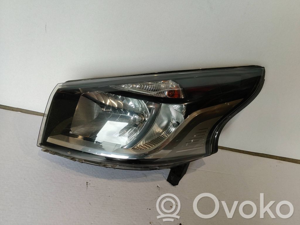 Renault Trafic III (X82) Far 