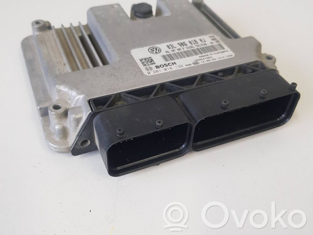 Volkswagen Caddy Engine control unit/module 