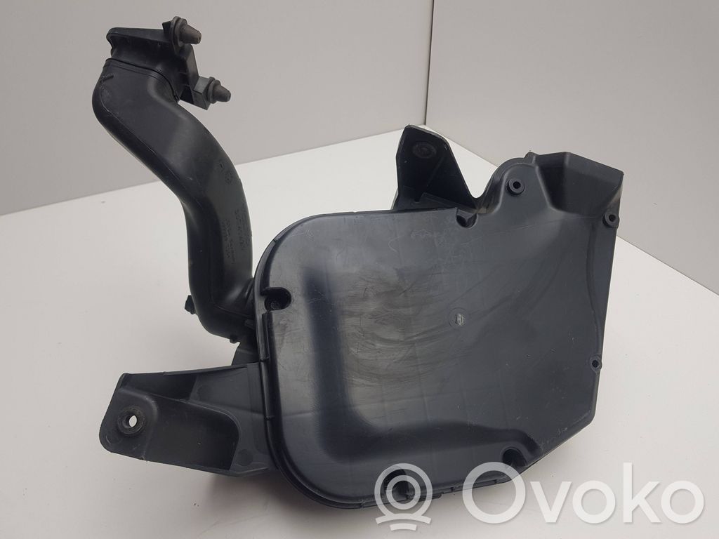 Volvo V50 Engine control unit box 