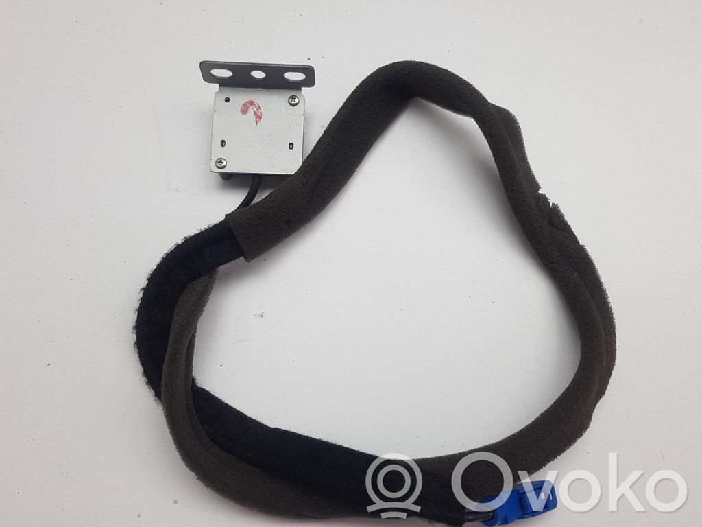 Renault Clio IV Antena (GPS antena) 