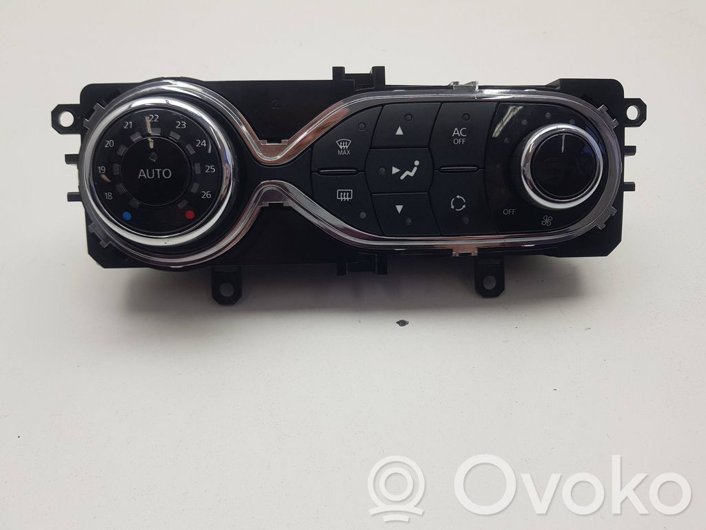 Renault Clio IV Climate control unit 