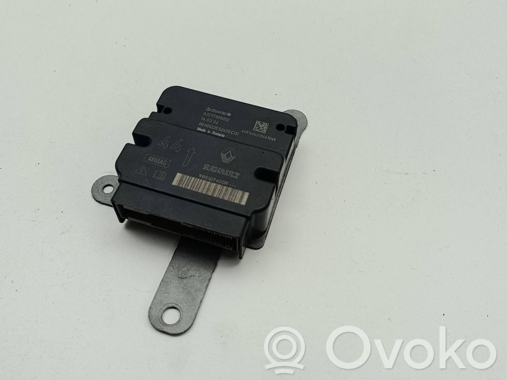 Renault Captur Airbag control unit/module 
