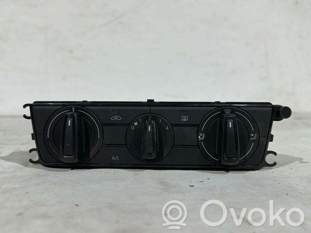 Seat Ibiza V (KJ) Handbrake trim 