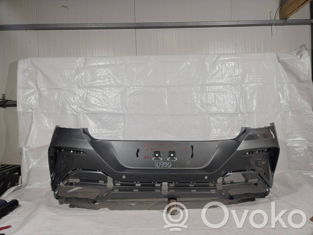 BMW 8 G16 Parachoques 