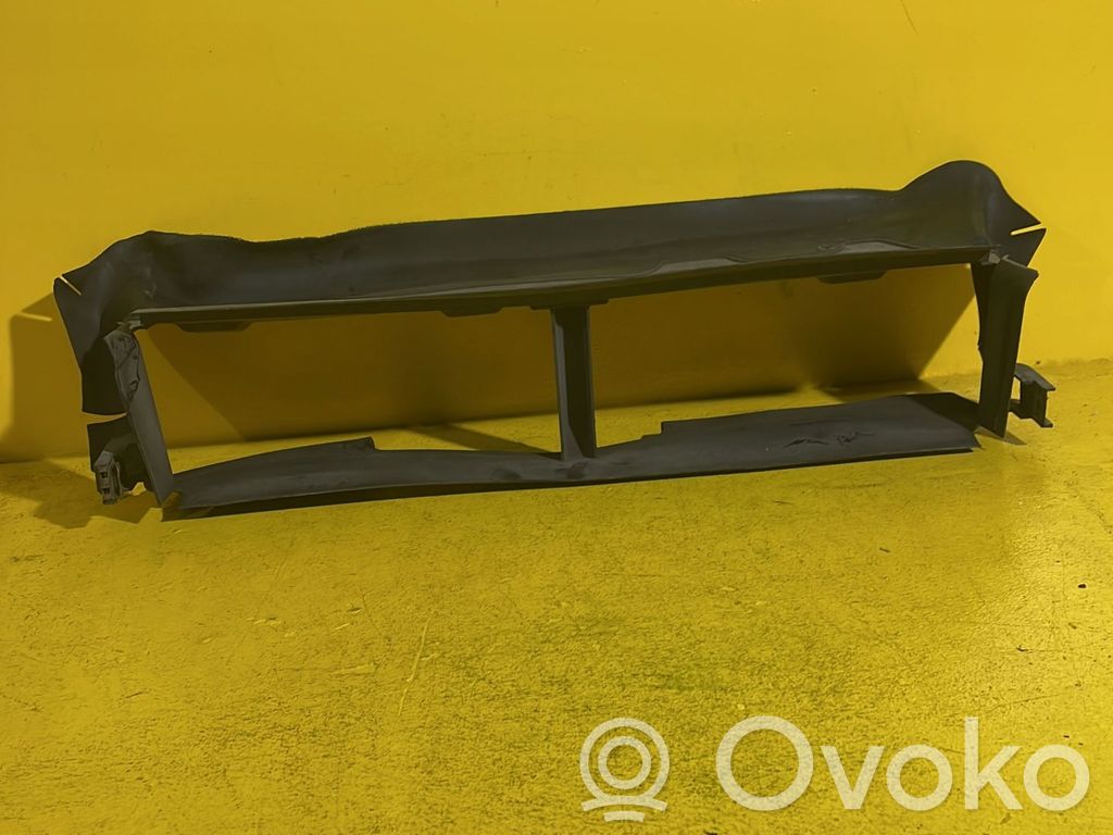 Ford Focus Wlot / Kanał powietrza intercoolera 