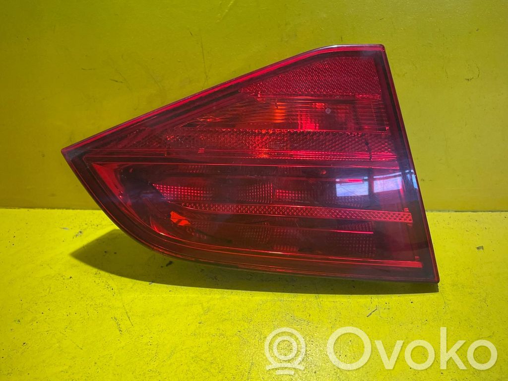 Audi A4 S4 B8 8K Rückleuchte Heckleuchte innen 