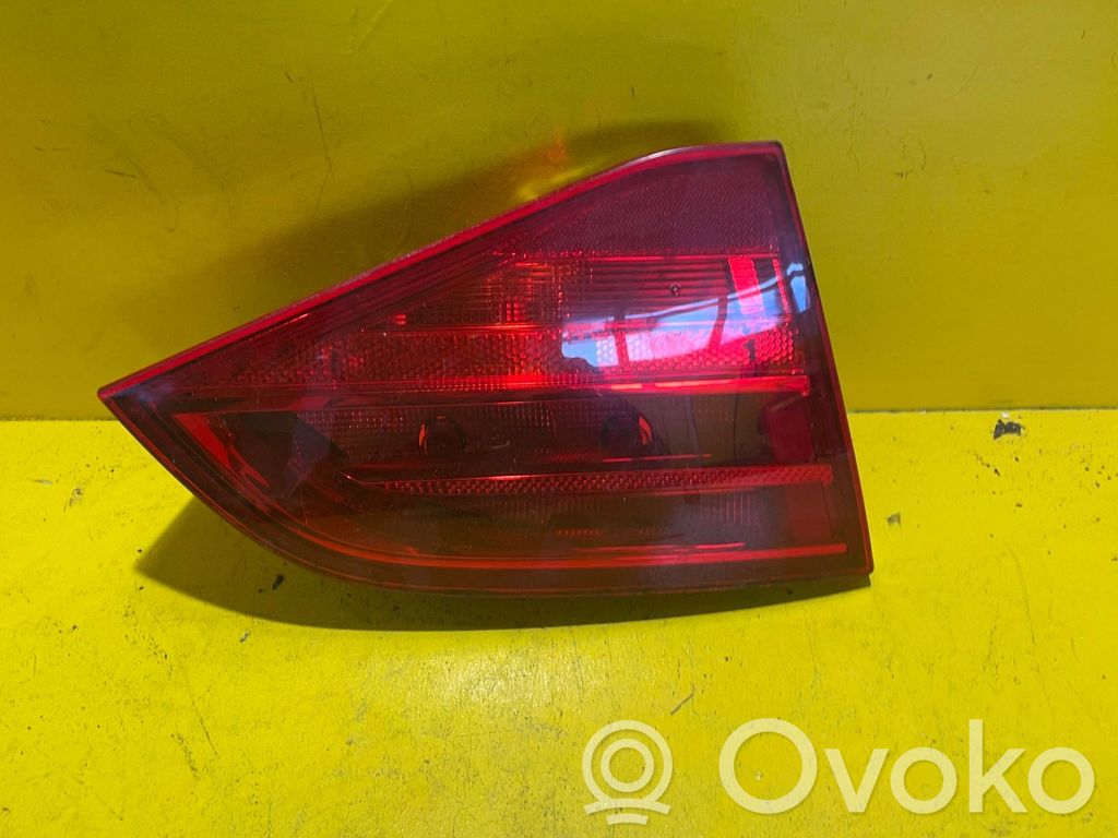 Audi A4 S4 B8 8K Rückleuchte Heckleuchte innen 