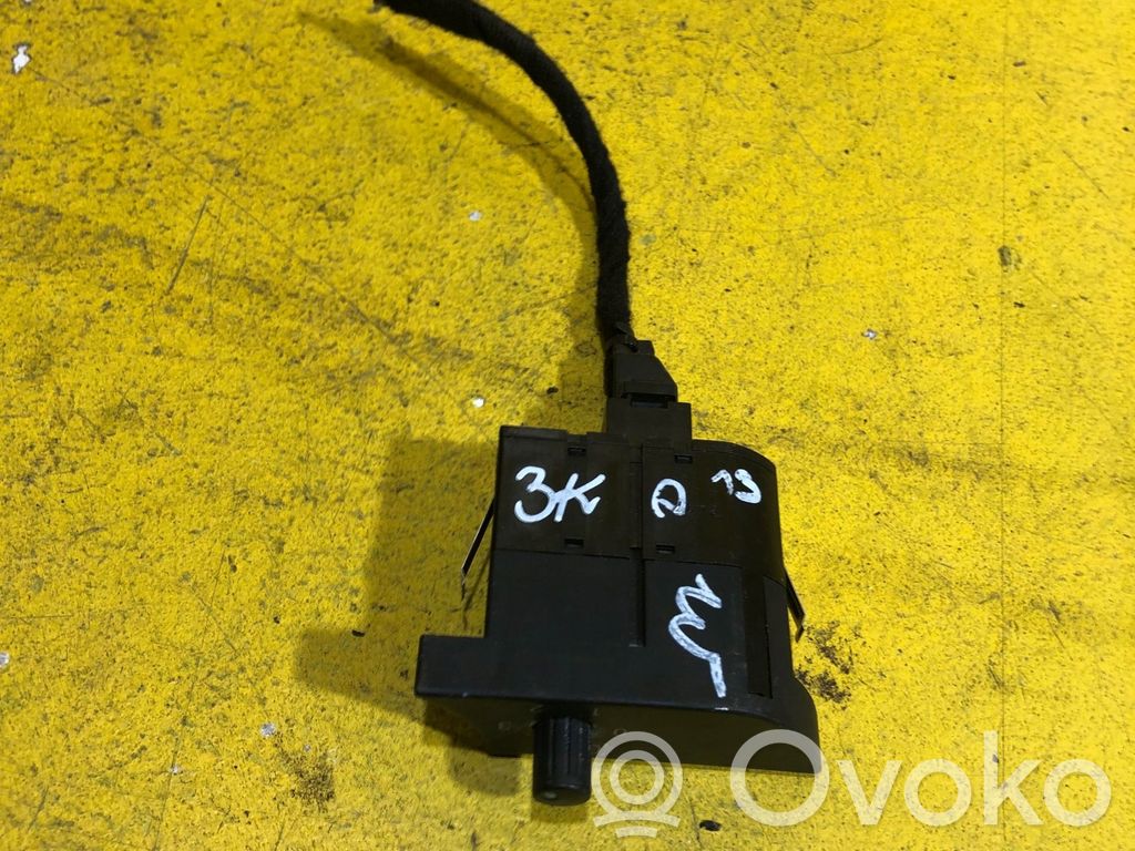 Audi A4 S4 B7 8E 8H Interrupteur d'ouverture de coffre 