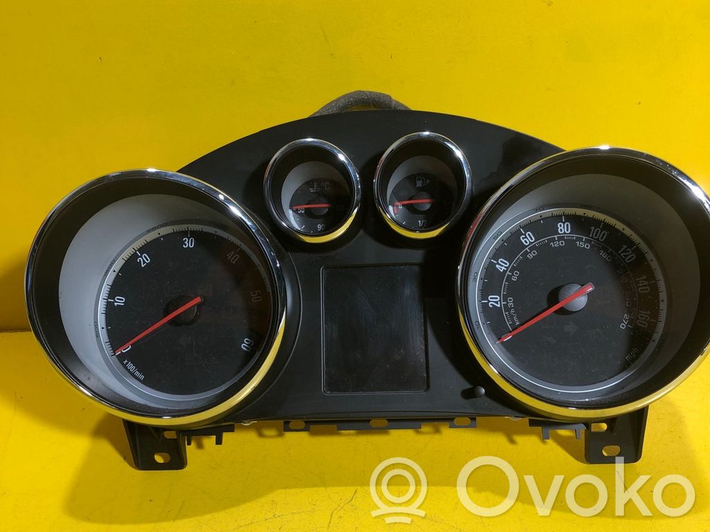 Opel Zafira C Spidometrs (instrumentu panelī) 