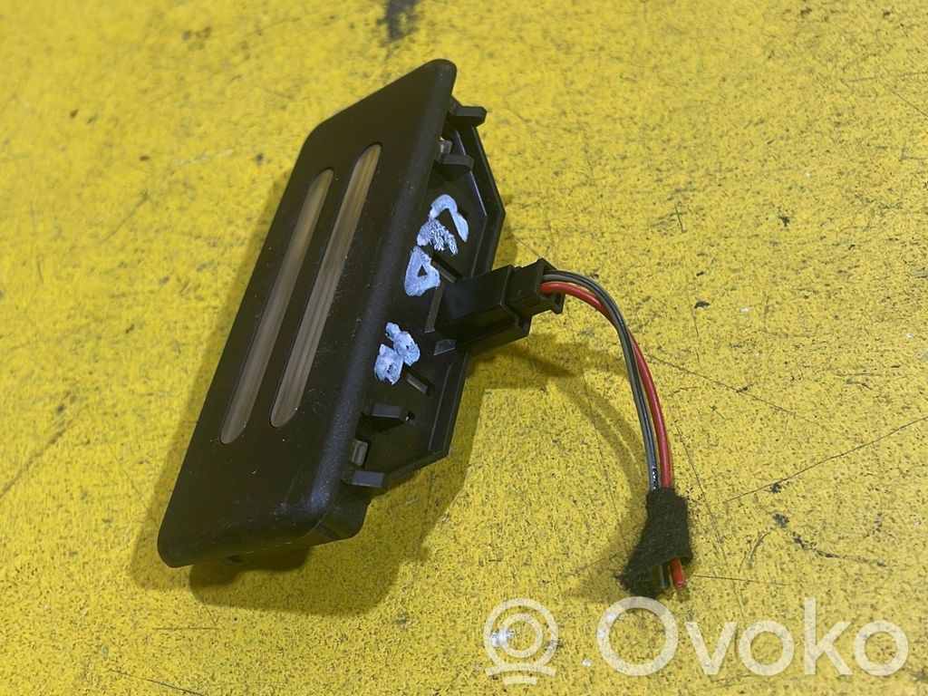 Front seat light   6962013,RZ4R2P2K7
