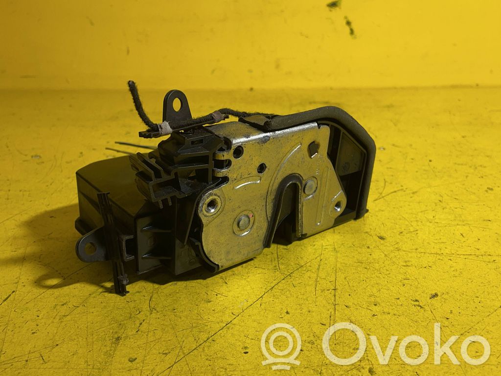 Front door lock   7202145