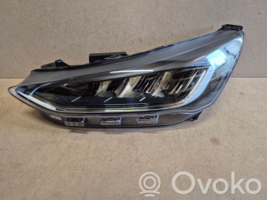Ford Focus Headlight/headlamp 
