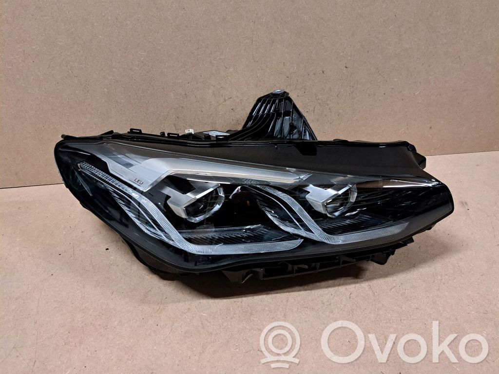BMW 2 Active Tourer U06 Headlight/headlamp 