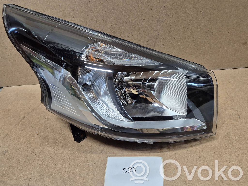 Renault Trafic III (X82) Headlight/headlamp 