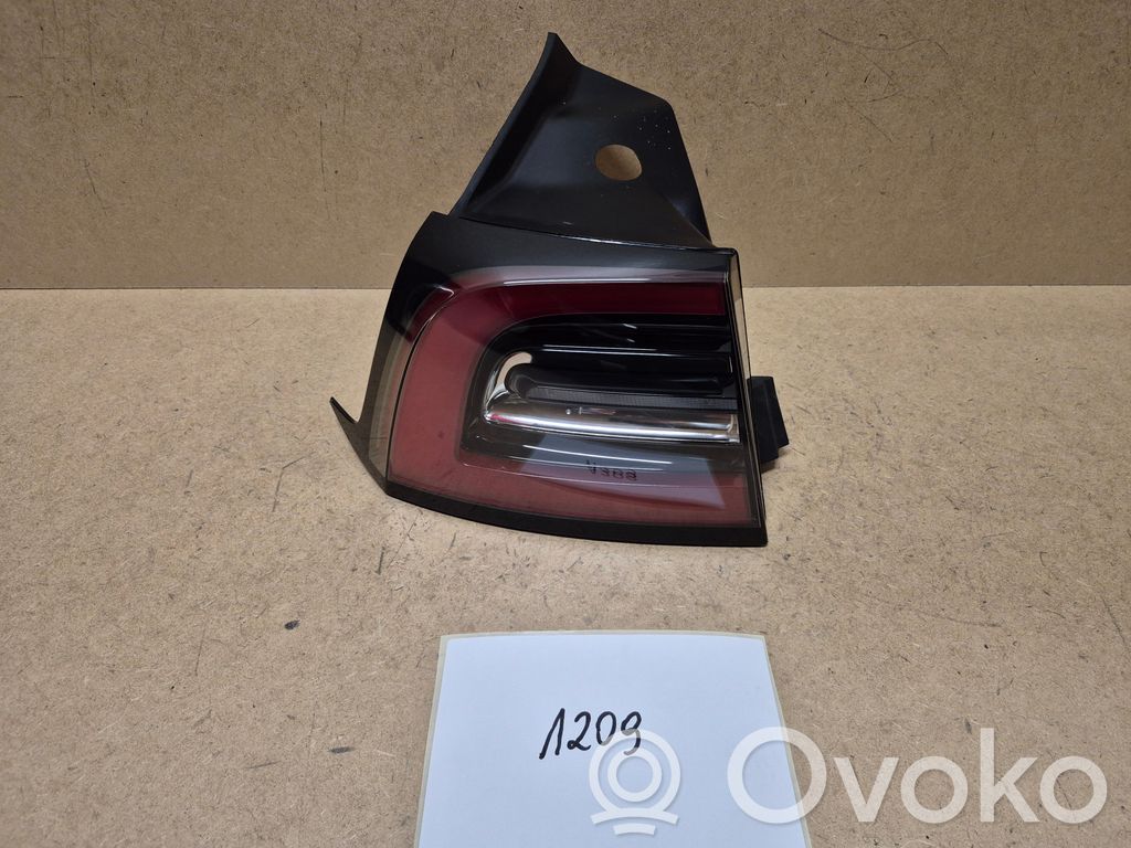 Tesla Model 3 Headlight/headlamp 