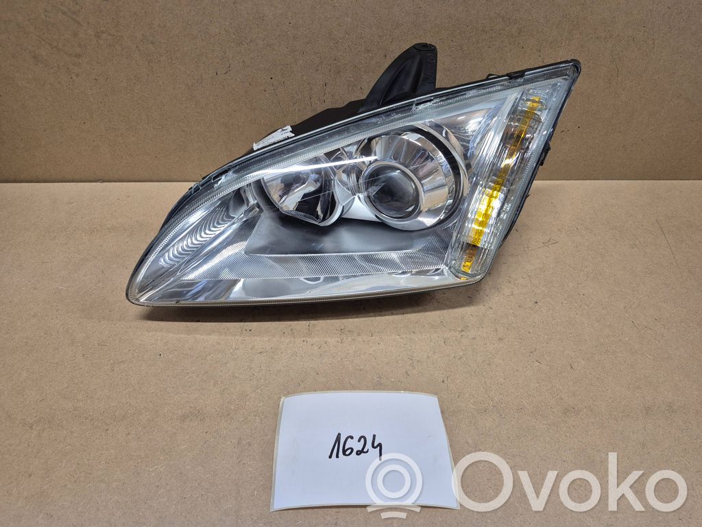 Ford Focus Headlight/headlamp 