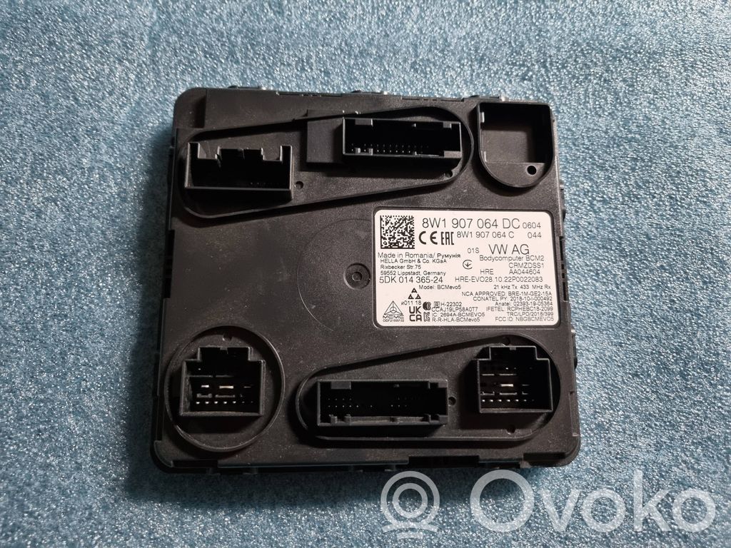 Audi A4 S4 B9 8W Module de contrôle carrosserie centrale 