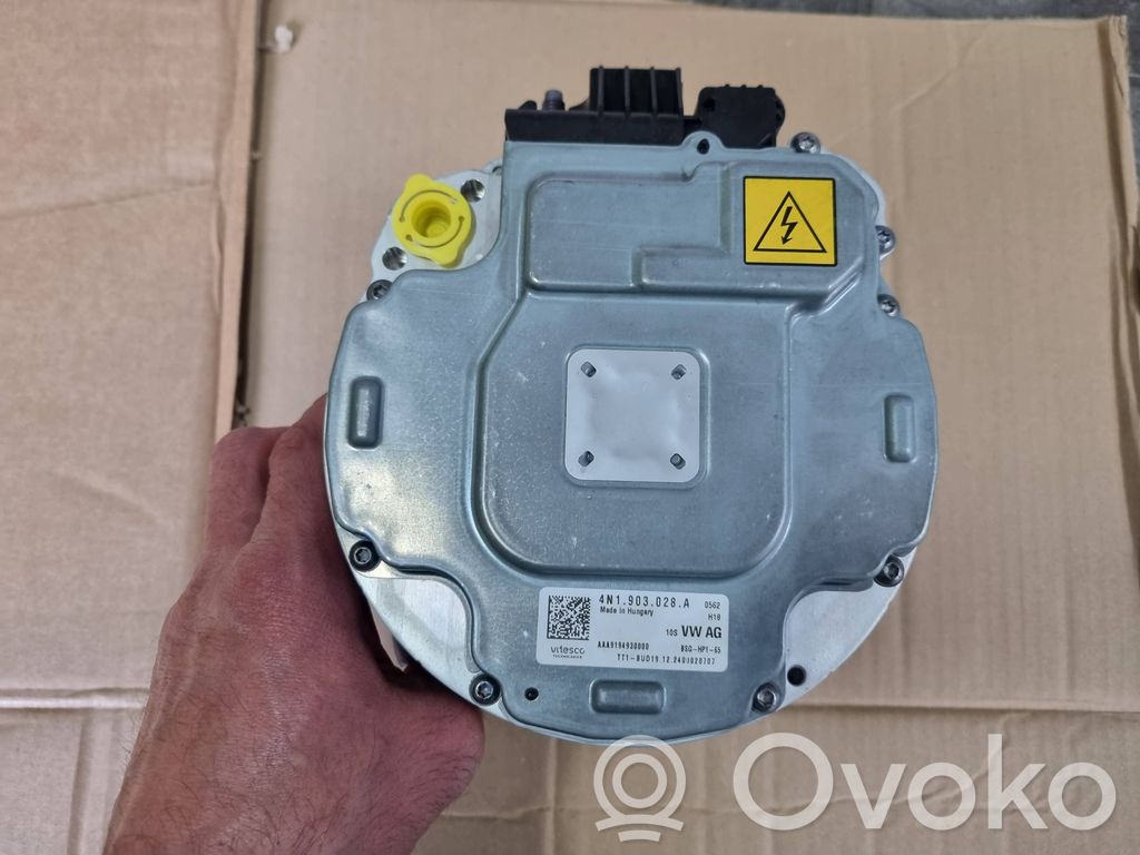 Audi Q7 4M Ģenerators 