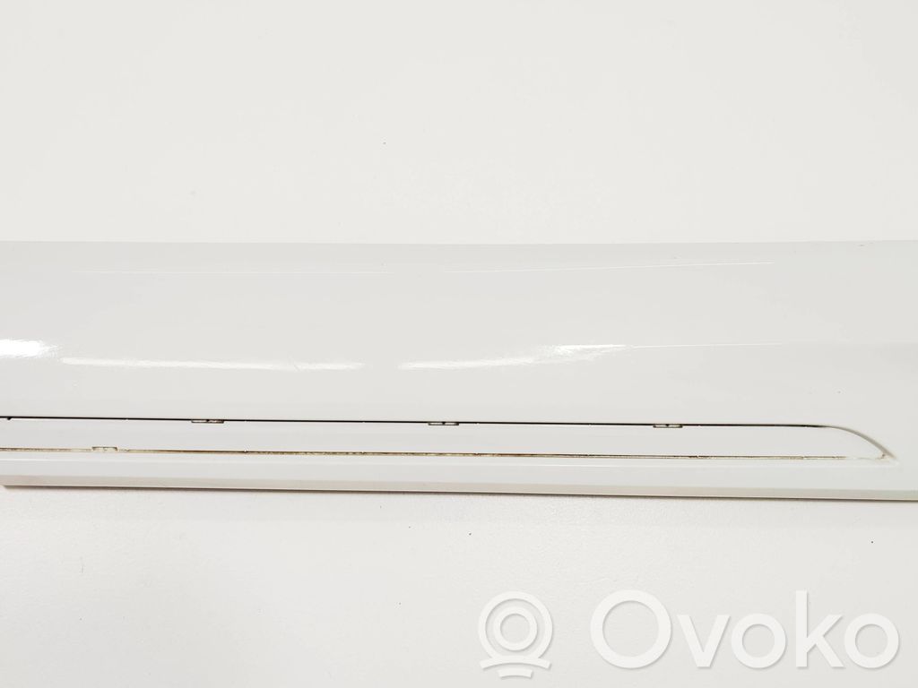 Audi Q8 Listwa drzwi tylnych 