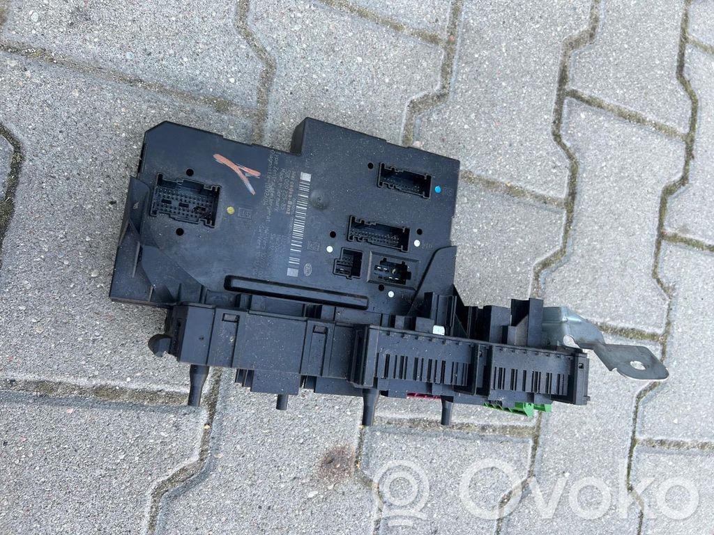 Mercedes-Benz C W204 Fuse module 