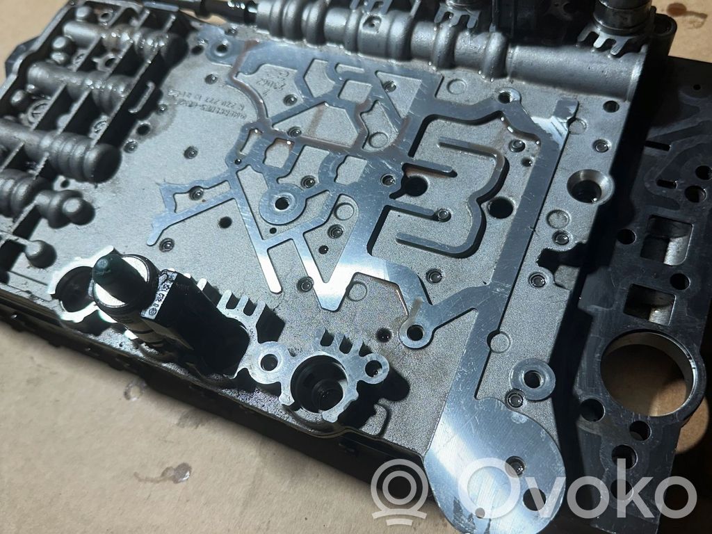 Sterownik hydrauliczny skrzyni biegów   2312703801,R2122770001,R2122770101