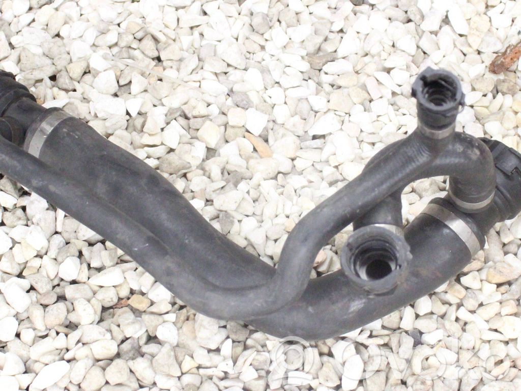 BMW 5 E60 E61 Engine coolant pipe/hose 