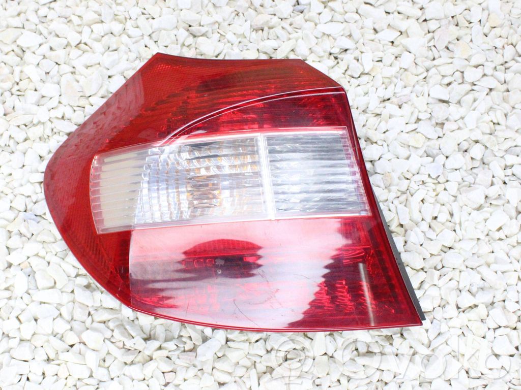 Rear/tail lights   6924501