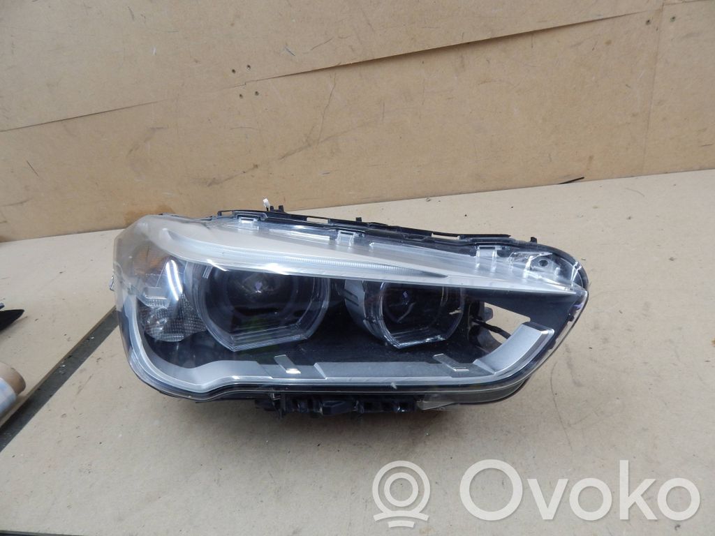 BMW X1 F48 F49 Lampa przednia 