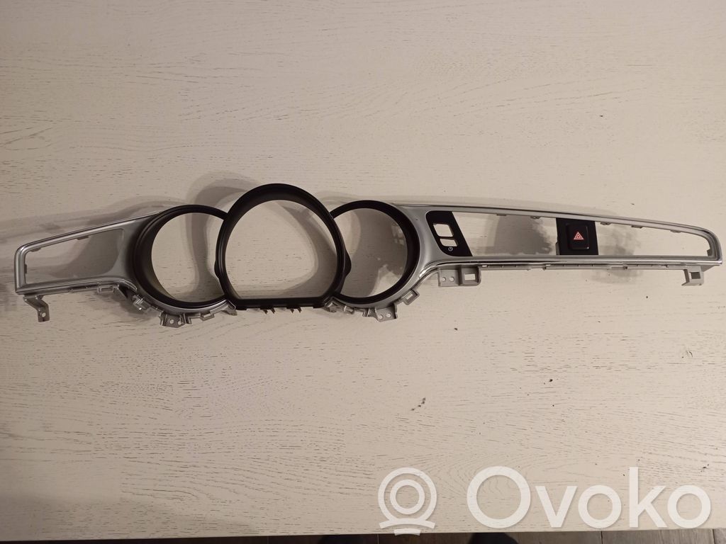 KIA Ceed Panneau de garniture tableau de bord 