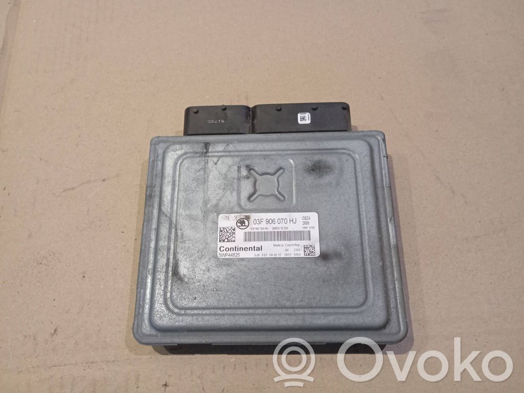 Skoda Roomster (5J) Engine control unit/module 