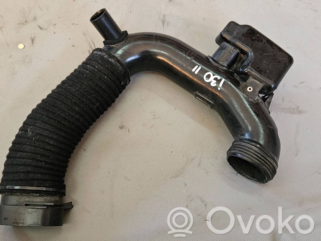 Hyundai i30 Įsiurbimo rezonatorius 