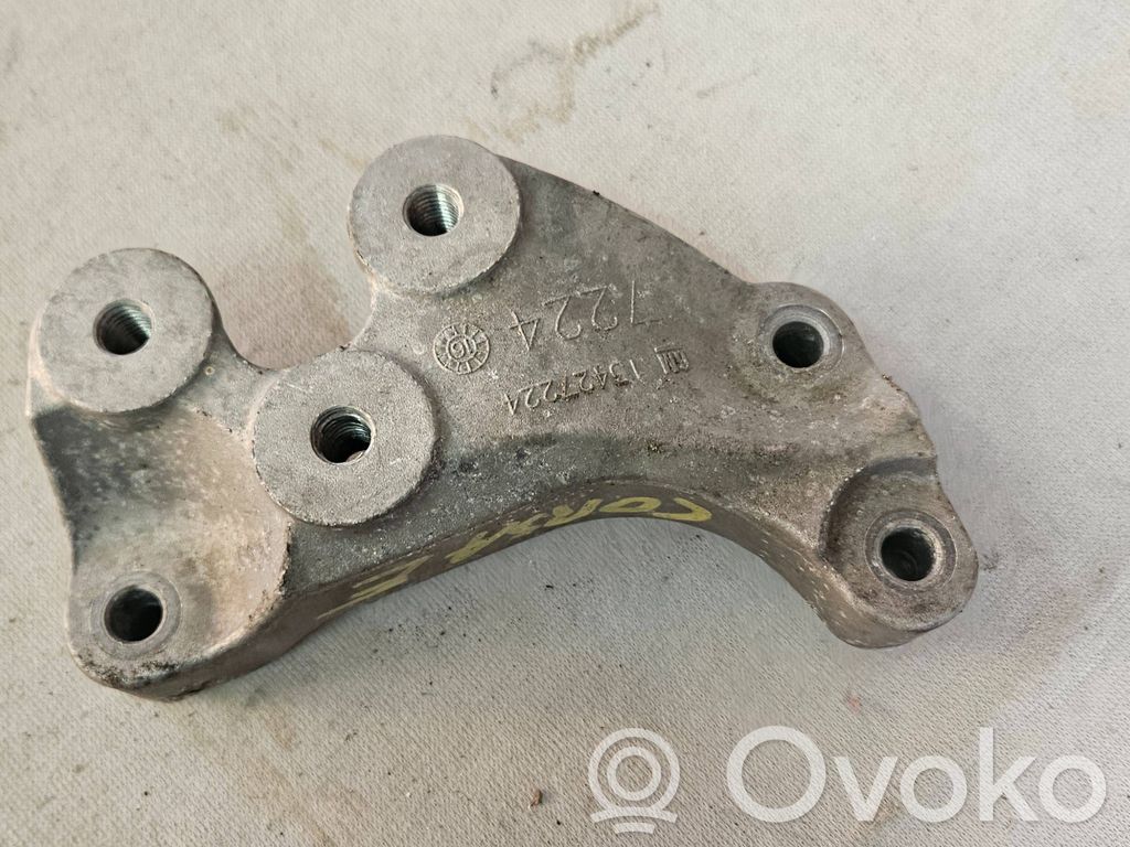 Opel Corsa E Engine mounting bracket 