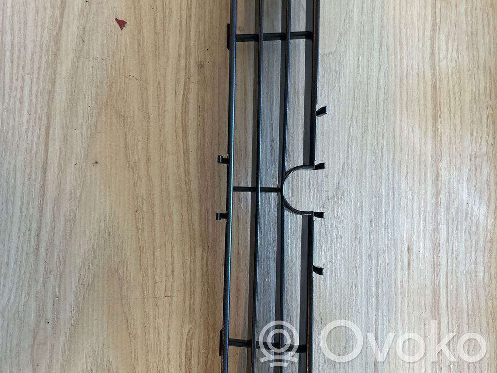 Saab 9-5 Front bumper lower grill 