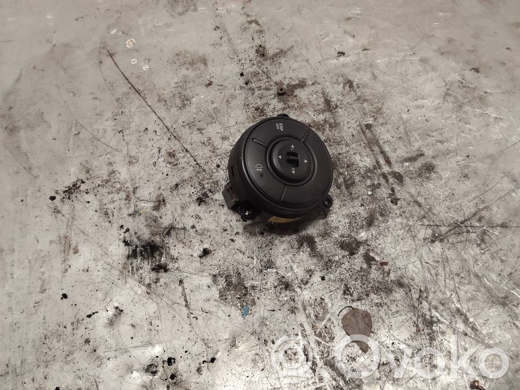 Wing mirror switch   8550131060