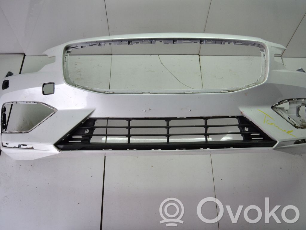 Volvo V60 Front bumper 