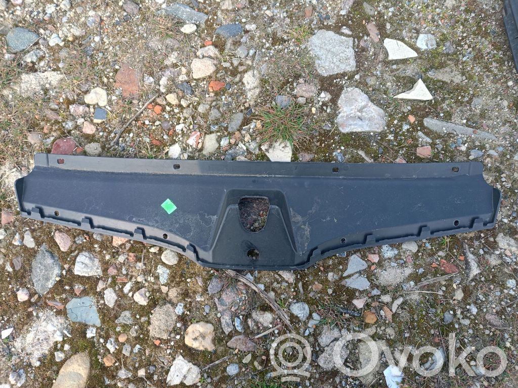 Skoda Octavia Mk4 Radiatoru dekoratīvā apdare 