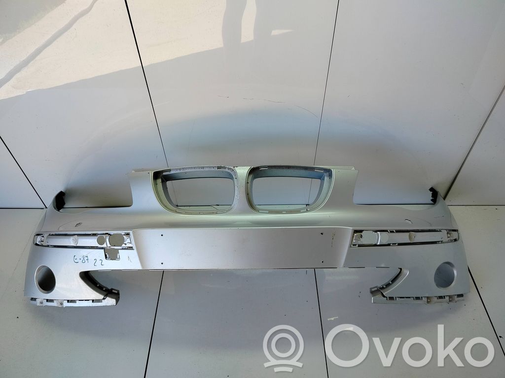 BMW 1 E81 E87 Priekinis bamperis 