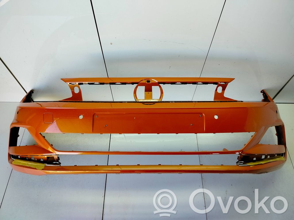 Volkswagen Polo VI Parachoques delantero 