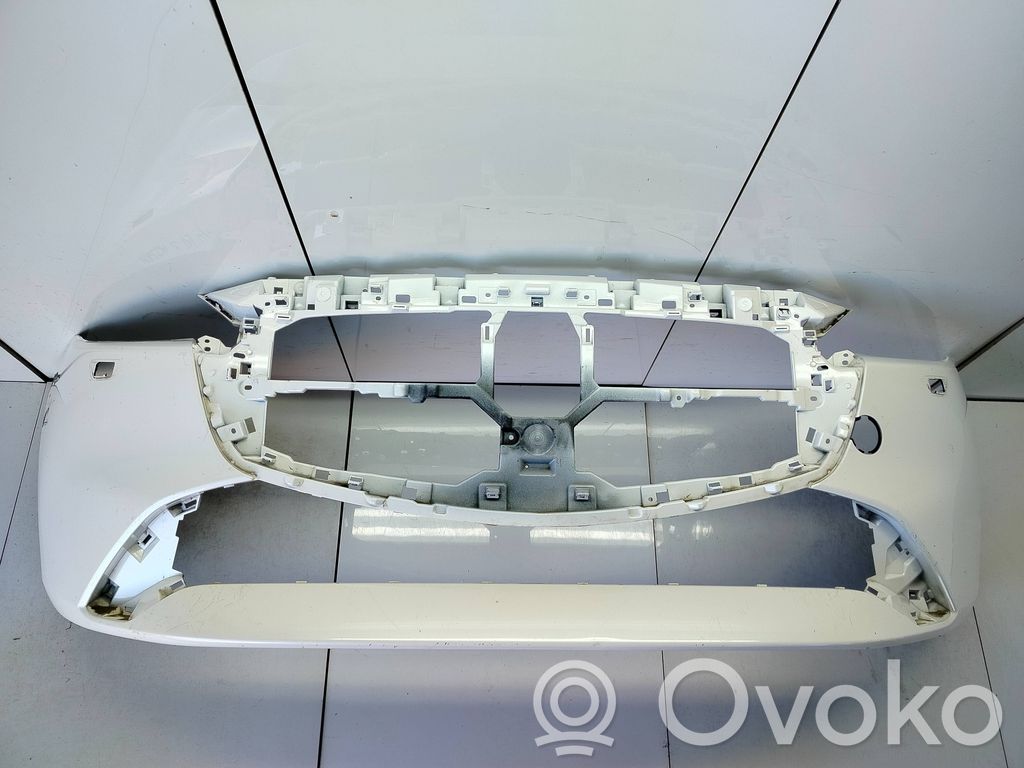 Front bumper   D65E50031