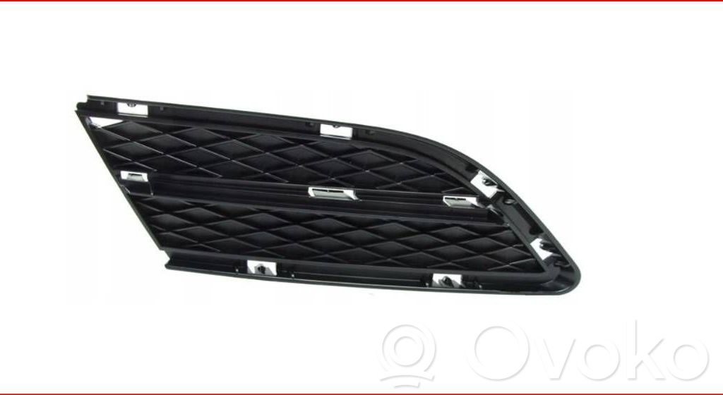 BMW M3 e90 Grilă inferioară bară față 