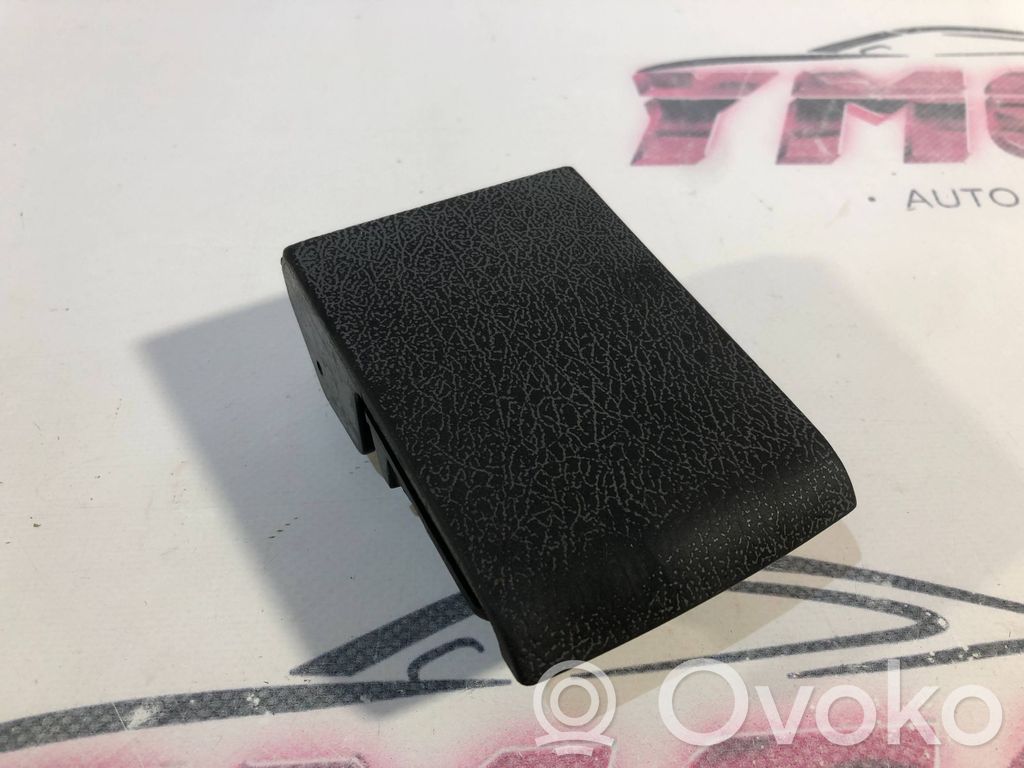 Rover 25 Peleninė panelėje 