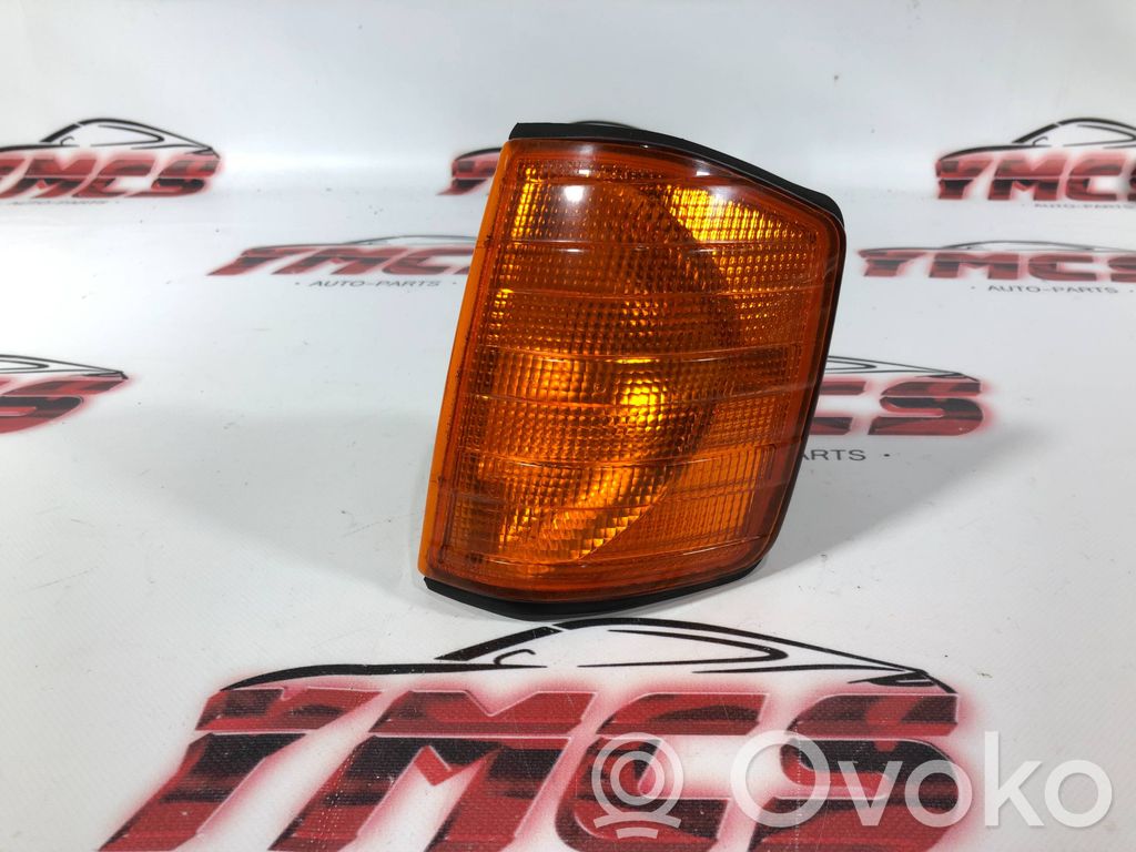 Mercedes-Benz 190 W201 Frontblinker 